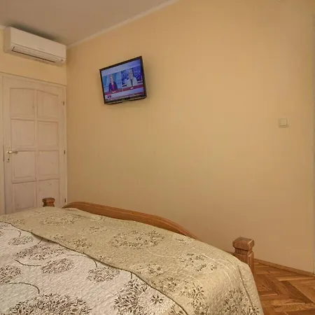 Divina Comfortable Holiday Villa Šišan
